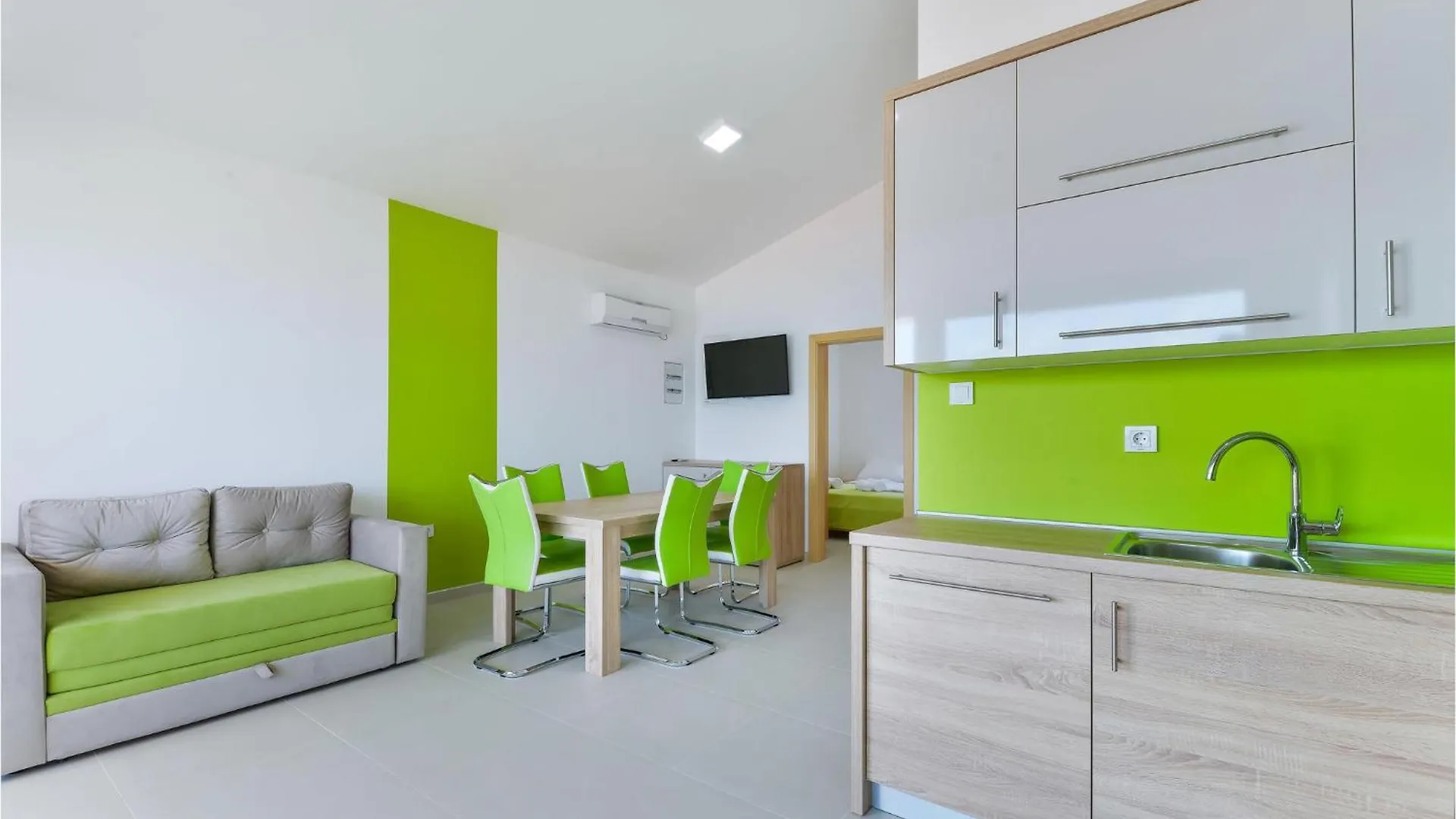 2 Bedroom Beautiful Apartment In Pag Pag Town