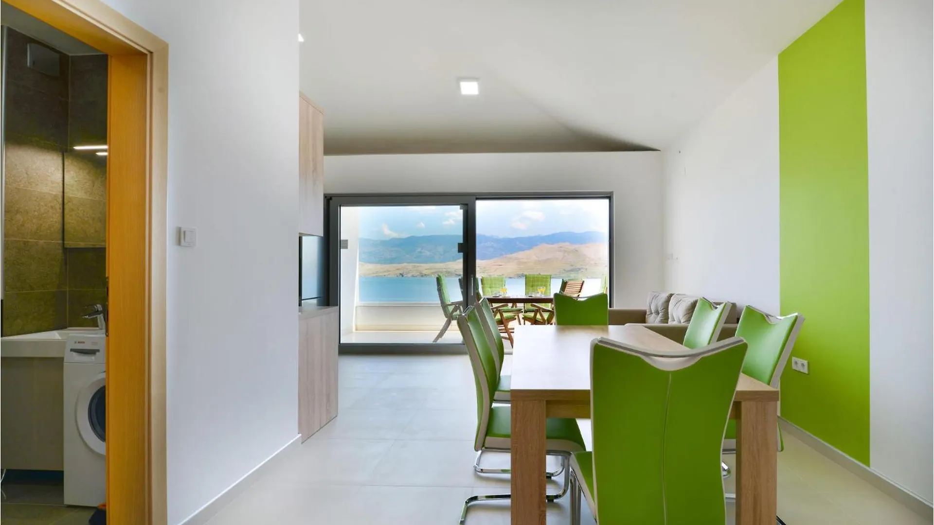 2 Bedroom Beautiful Apartment In Pag Pag Town